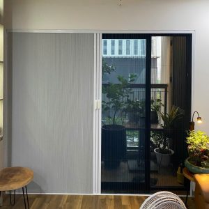 cửa lưới chống muỗi kết hợp rèm tổ ong